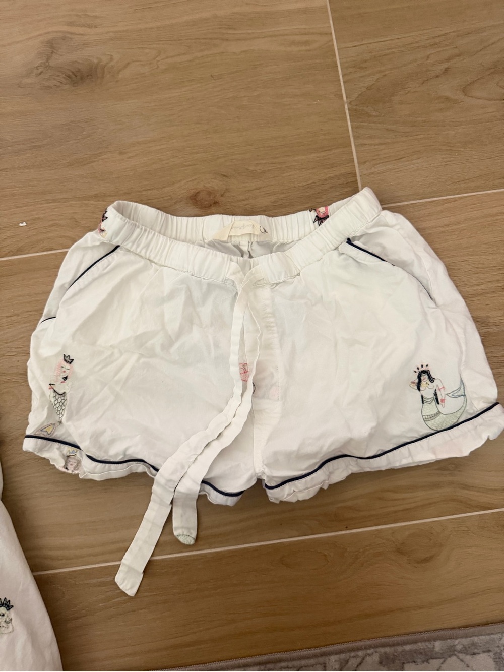 Printfresh White Mermaid Motif Lounge Shorts with Navy Trim - Picture 2 of 5